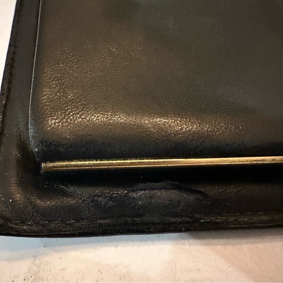 CHANEL Coco Mark Bifold Long Wallet in Black Caviar Skin - Picture 9 of 12